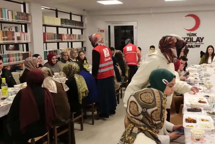 konya-dahil-34-ilde-universite-ogrencilerine-aile-sicakligi-yasatildi