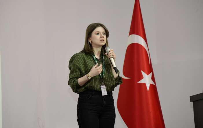 konya-teknik-universitesinde-bagimliliklara-dikkat-cekildi