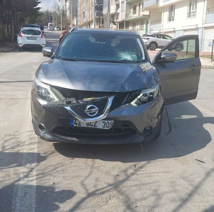 konyada-motosiklet-otomobil-kazasi-3-yarali-var