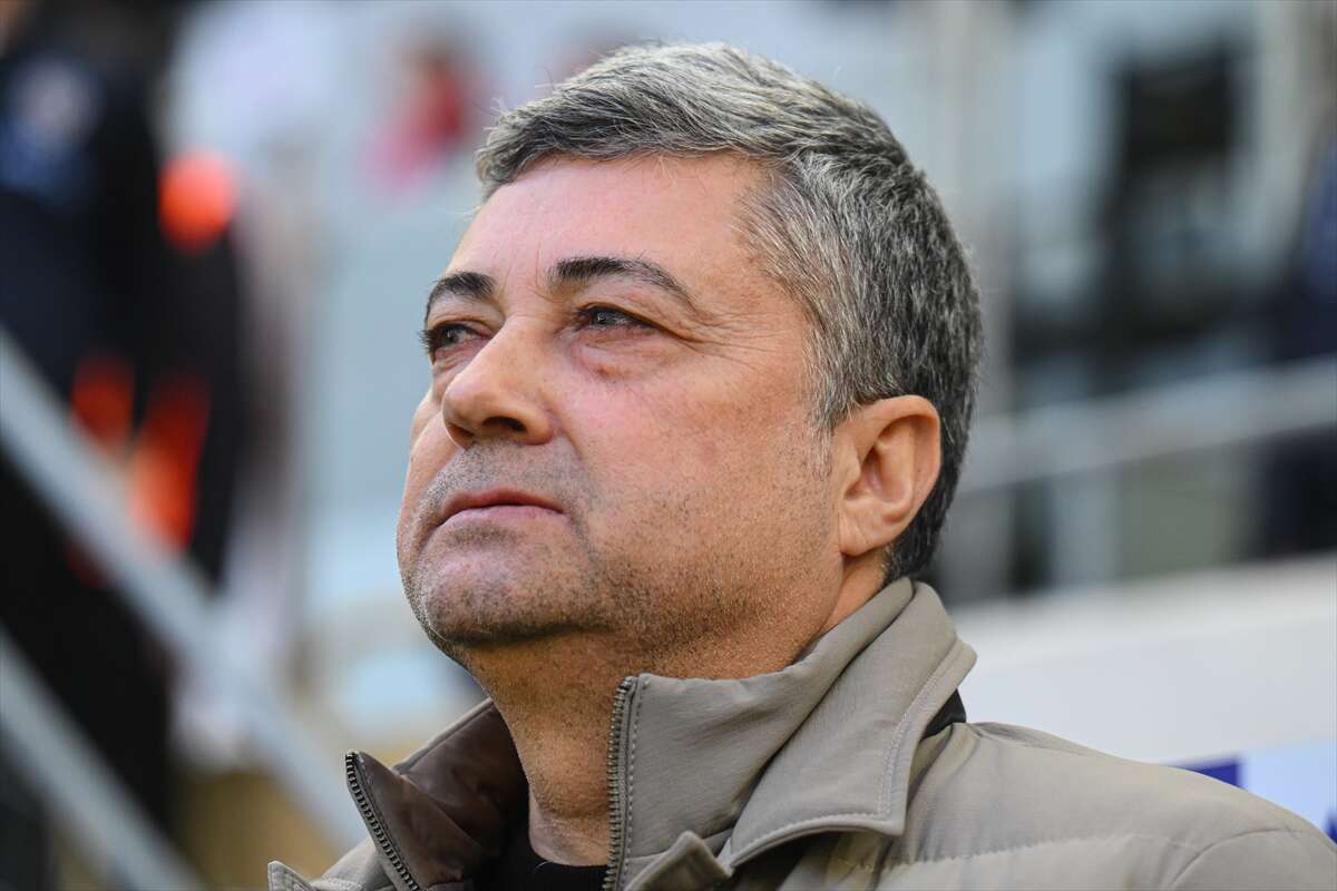 super-lig-ekibinde-bir-teknik-direktor-ayriligi-daha