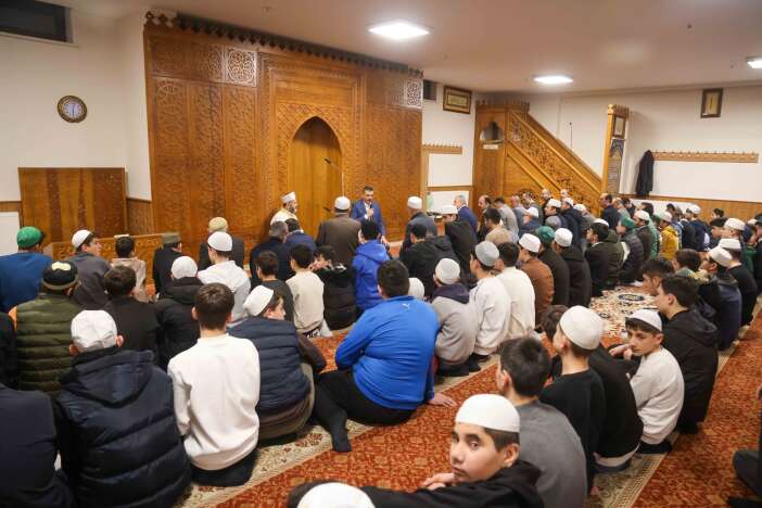 icisleri-bakani-mustafa-ciftci-konyada-hafizlik-yaptigi-kuran-kursunda-sahur-yapti