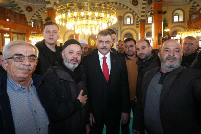 icisleri-bakani-mustafa-ciftci-memleketi-konyada-kuran-i-kerim-tilavetiyle-gonullere-dokundu