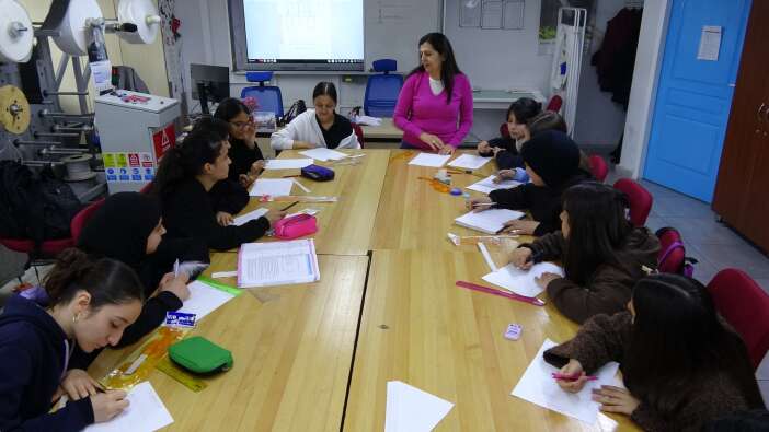 konyada-okudugu-bolumle-mezun-oldugu-liseye-atandi