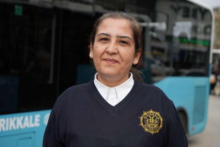 sehrin-ilk-kadin-otobus-soforu-oldu