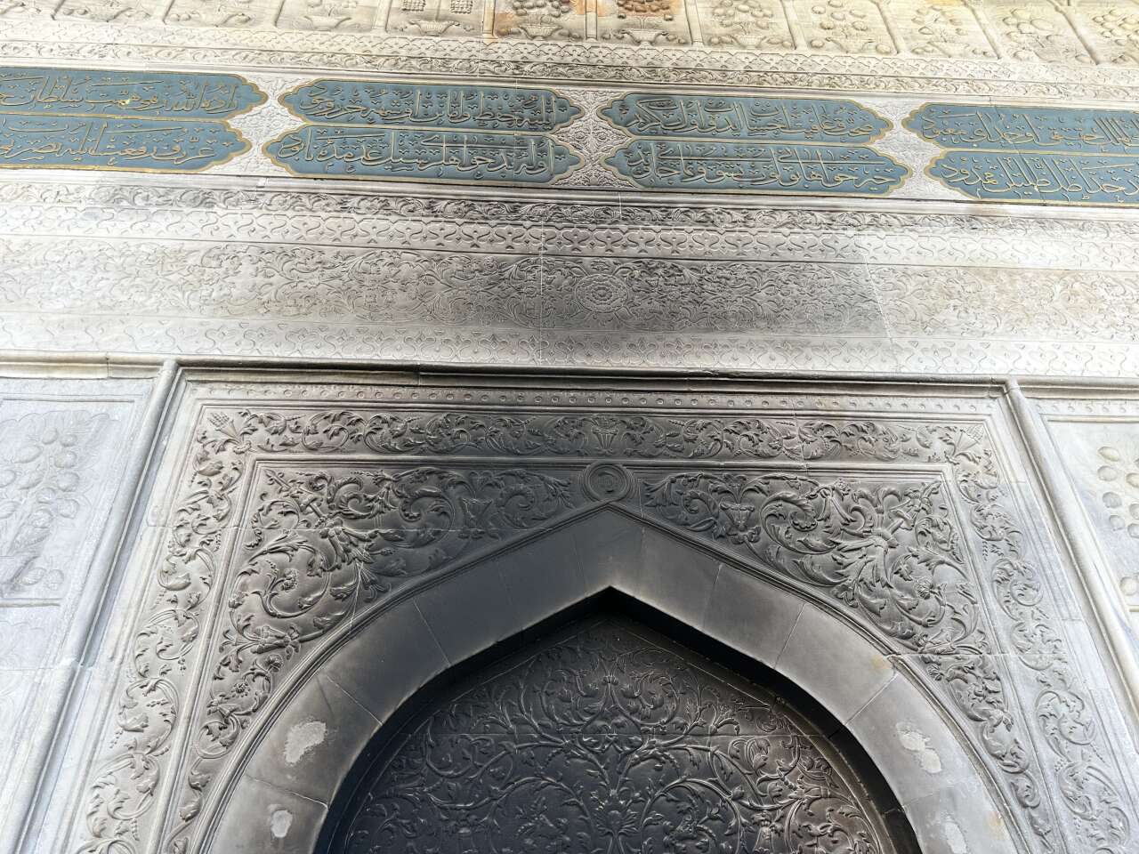 300-yillik-tarihi-cesmeyi-yaktilar