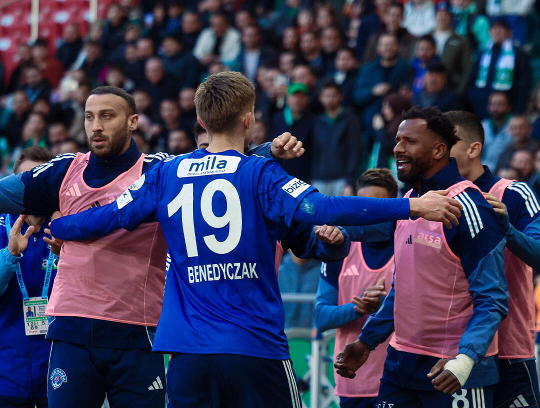 hakem-kararlari-konyasporu-yakti-gol-iptal-edildi-puanlar-bolusuldu