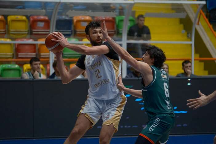 konya-buyuksehir-belediyespor-yenilmezlik-serisini-7-maca-cikardi