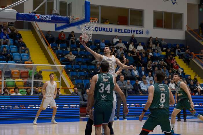 konya-buyuksehir-belediyespor-yenilmezlik-serisini-7-maca-cikardi