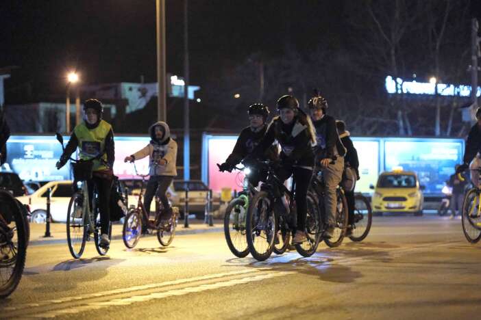 konyada-ramazan-ayinin-birlik-ruhu-sporla-bulustu