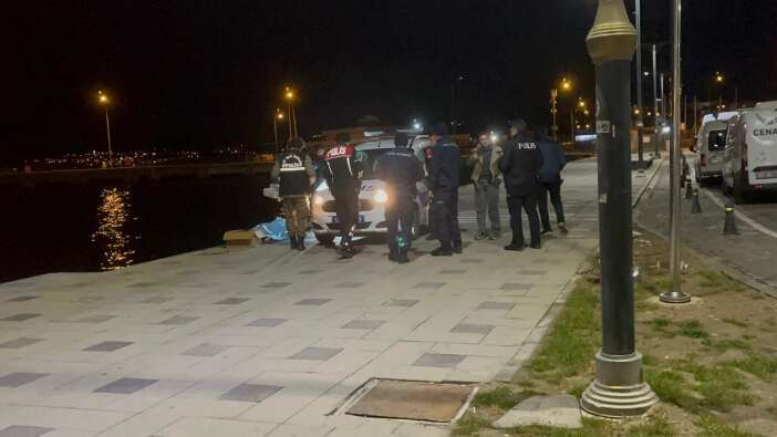 denizde-erkek-cesedi-bulundu