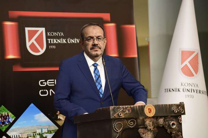 konya-teknik-universitesi-mezunlari-iftarda-bulustu