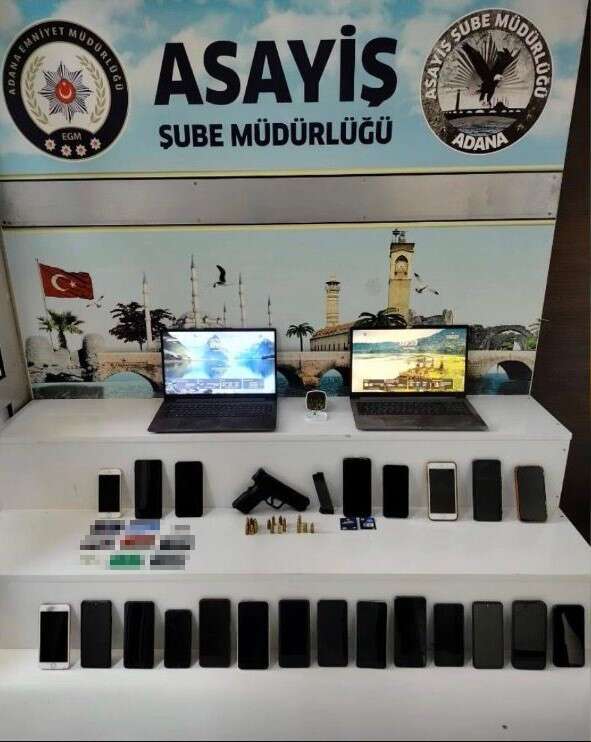 konyadaki-sahte-polisler-yakalandi-8-isim-tutuklandi