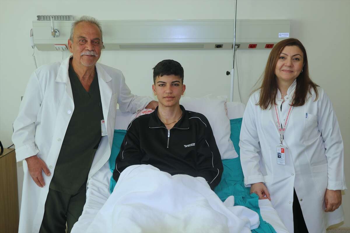 sobadan-cikan-yangin-sonrasi-17-ameliyatla-hayata-dondu