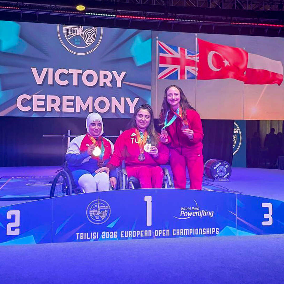 meram-belediyesporun-milli-haltercisi-sibel-camdan-gururlandiran-basari