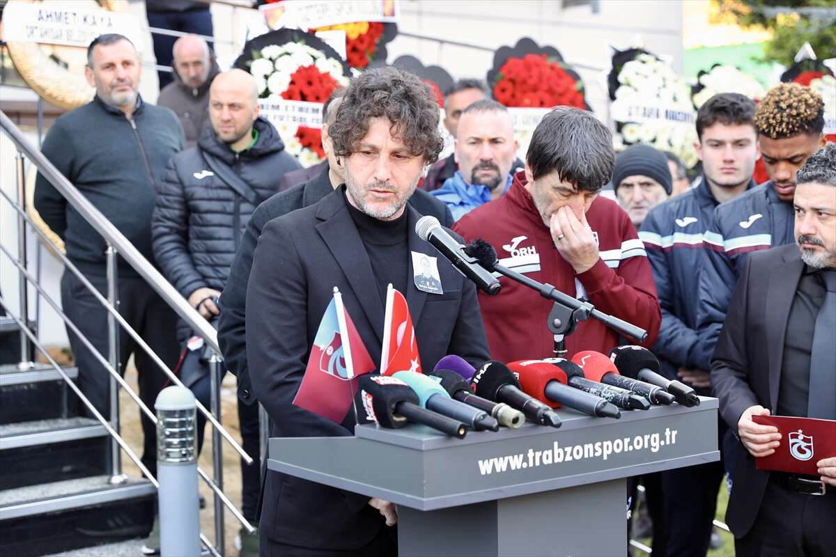 trabzonsporun-vefat-eden-yardimci-antrenoru-orhan-kaynak-topraga-verildi