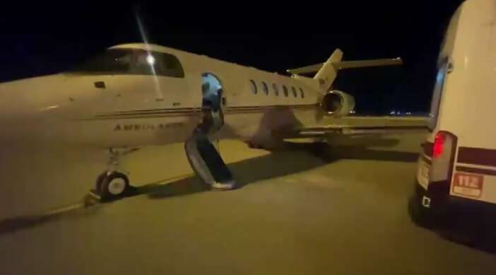 2-gunluk-bebek-icin-zamanla-yaris-ucak-ambulans-konyaya-getirdi