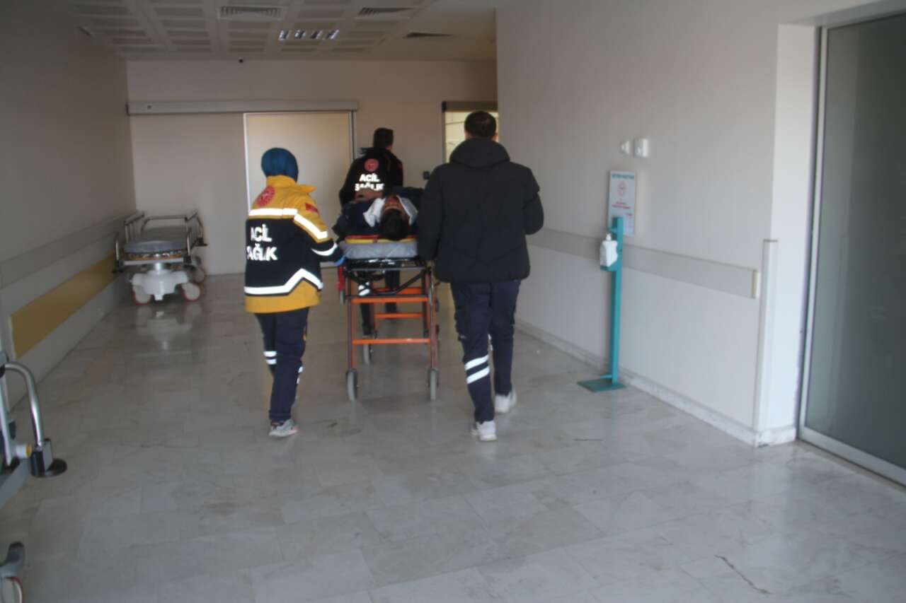 konyada-insaatta-calisan-isci-ikinci-kattan-dustu