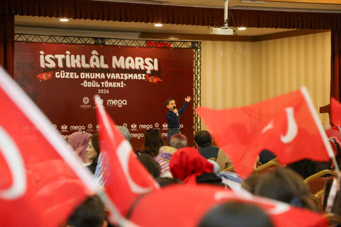 konyali-minikler-istiklal-marsini-guzel-okumak-icin-yaristi