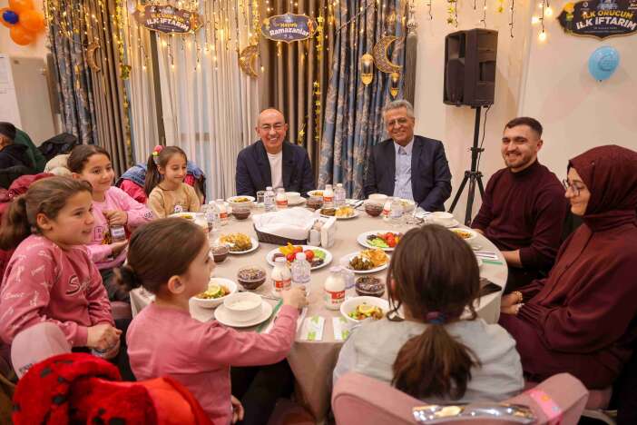 baskan-kavus-konyadaki-cocuklarin-ilk-iftar-heyecana-ortak-oldu