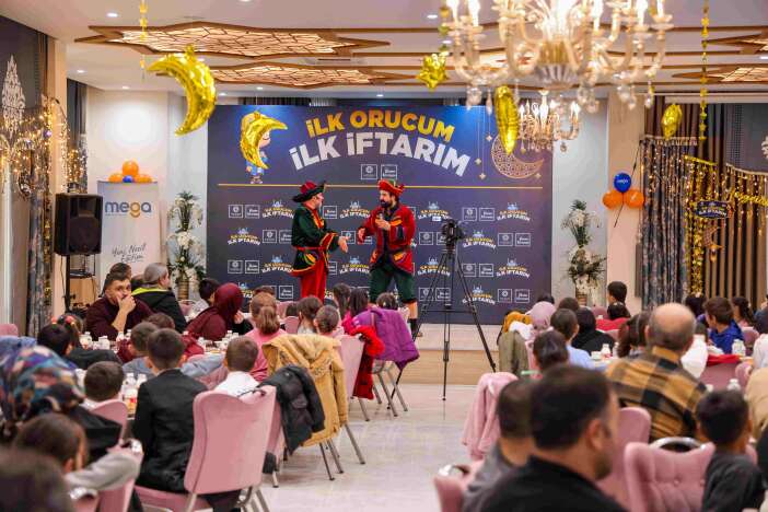 baskan-kavus-konyadaki-cocuklarin-ilk-iftar-heyecana-ortak-oldu