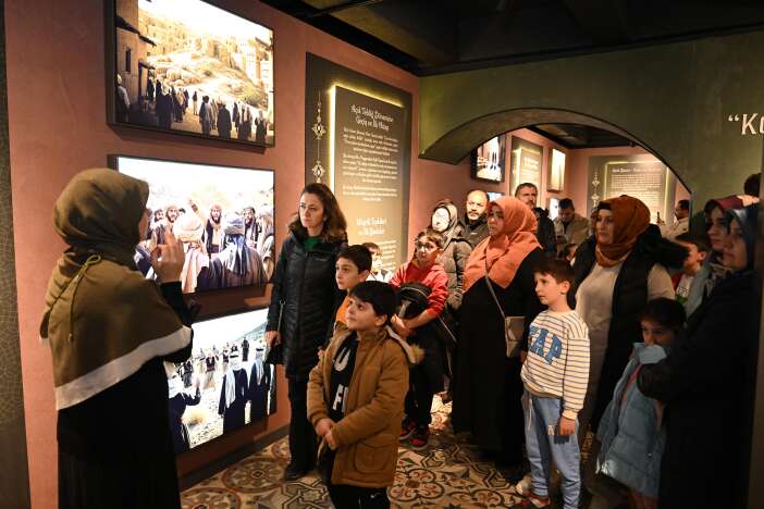 konyadaki-asr-i-saadet-yolculuguna-binlerce-kisi-katildi