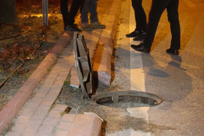 konyanin-merkezinde-biber-gaziyla-kuyumcu-soygunu