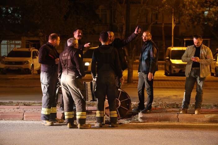 konyanin-merkezinde-biber-gaziyla-kuyumcu-soygunu