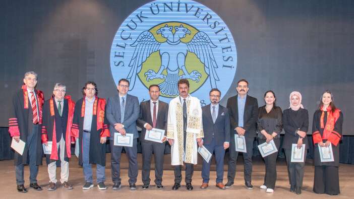 selcuk-universitesinde-14-mart-coskusu-yasandi