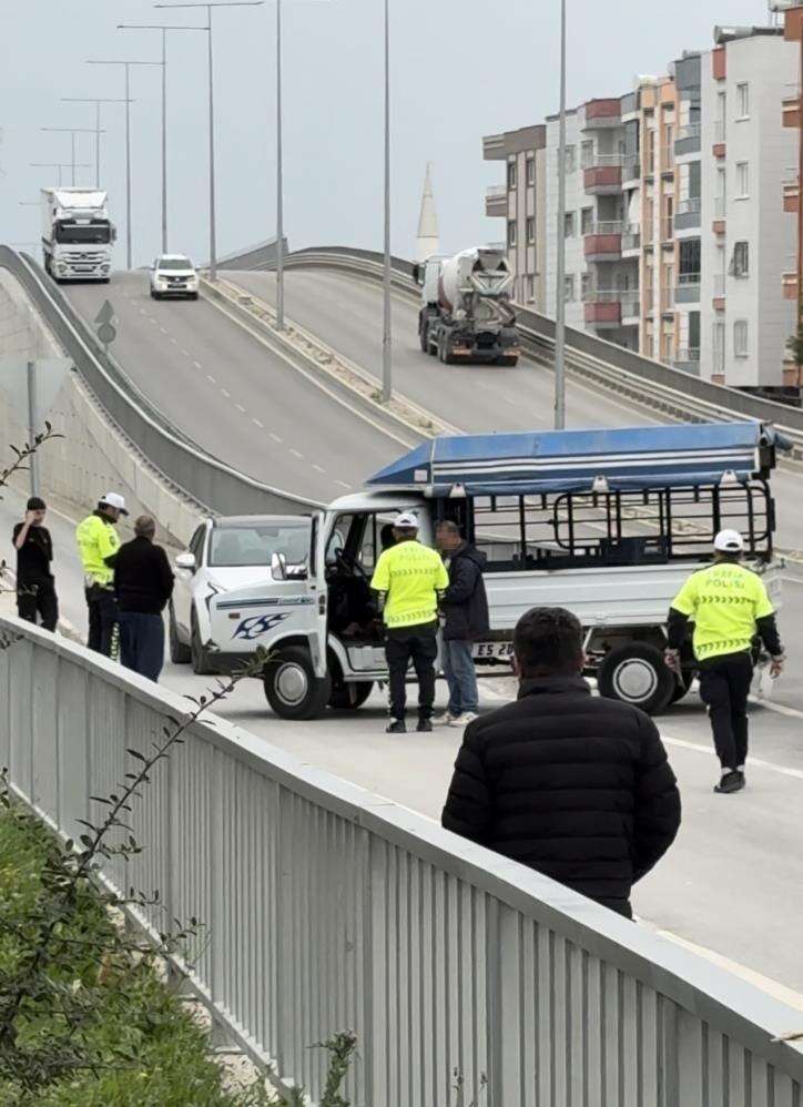 denetimden-geri-geri-kacan-ehliyetsiz-surucuye-140-bin-tl-ceza