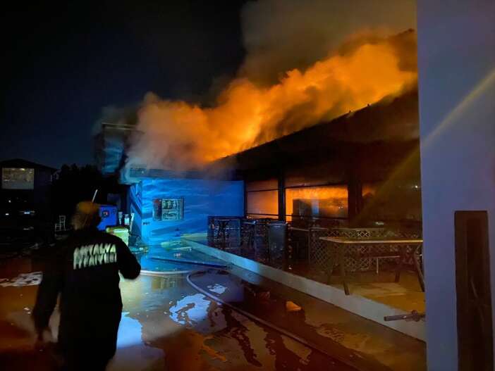 zincir-markette-yangin-panigi