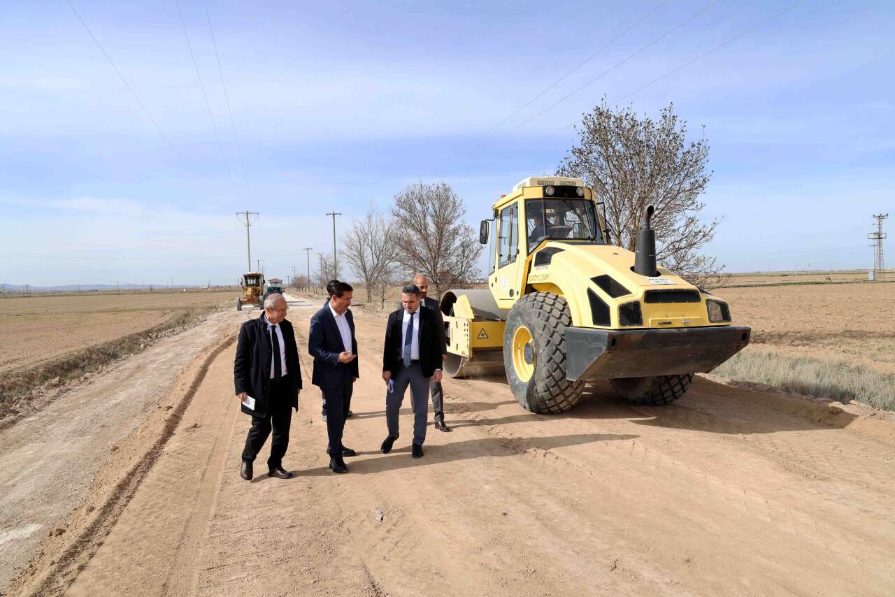 konya-karatayda-kizoren-burunkuyu-yaylasi-yolu-yenileniyor