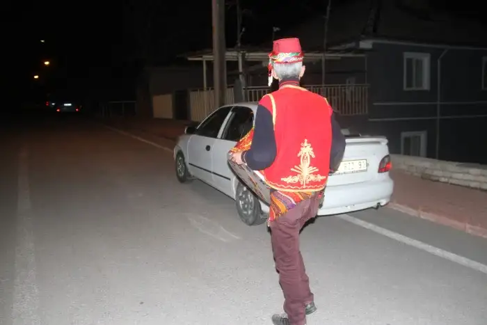 konyada-40-yildir-sahurun-sesi