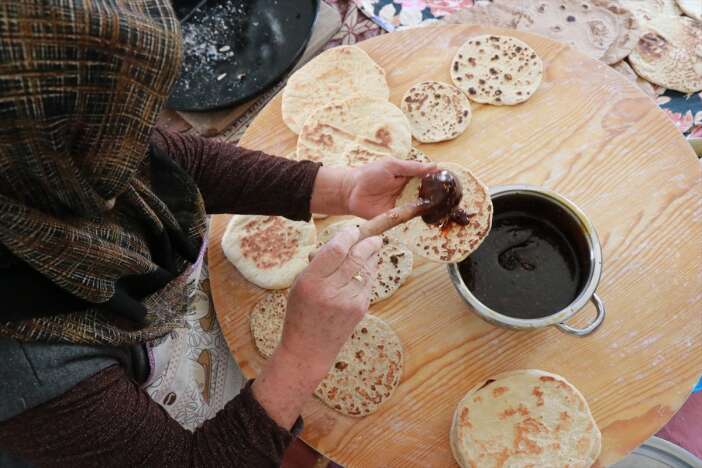 konyada-asirlik-bayram-gelenegi-kulce-tatlisi