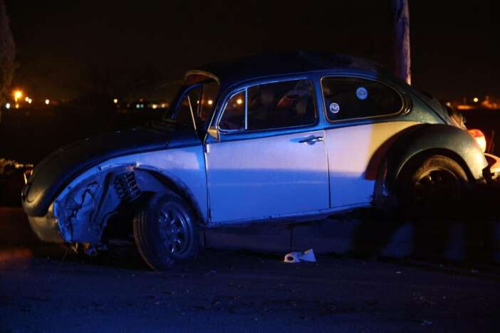 konyada-gece-yarisi-kaza-takla-atan-otomobilden-3-kisi-cikartildi