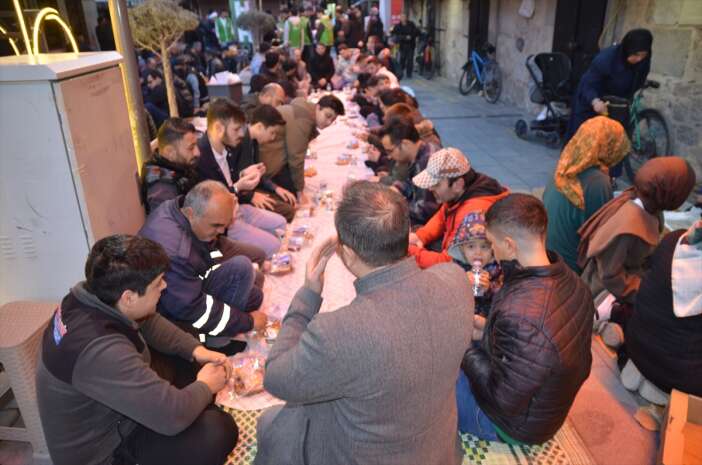 konyada-ummet-iftari-yapildi