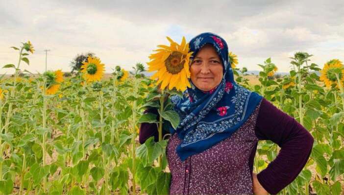 konyadaki-yanginda-olen-kadin-memleketinde-son-yolculuga-ugurlandi