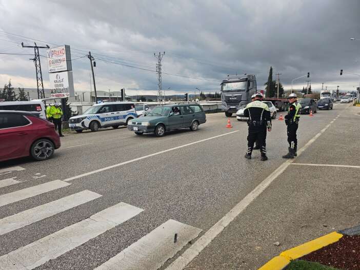 otomobille-carpisan-motosiklet-surucusu-ismet-kacal-oldu