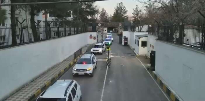 sigara-izmariti-cinayet-delili-oldu-akrabasi-tutuklandi