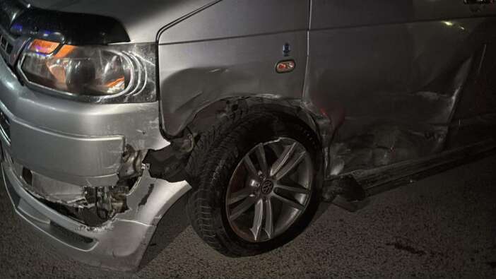 ilginc-kaza-kuzenler-carpisti