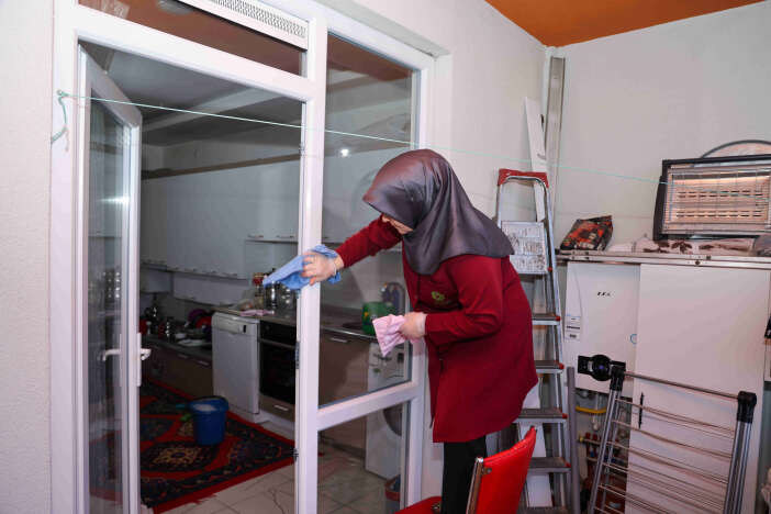 konyada-meram-belediyesinden-gonulleri-isitan-hizmet