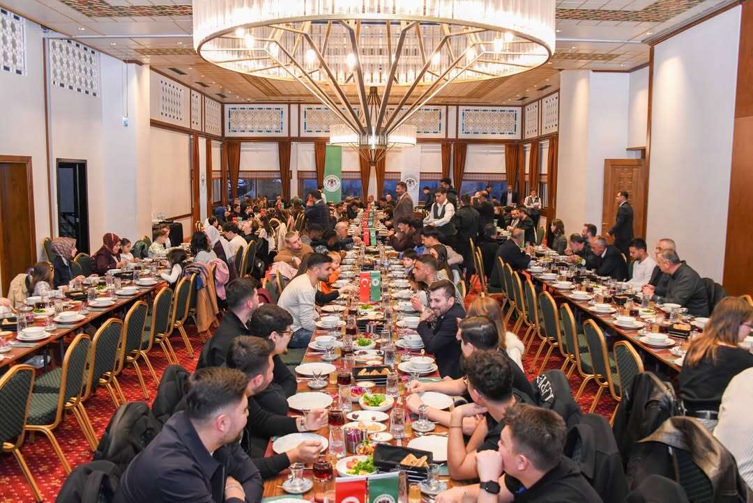 konyaspor-ailesi-iftar-sofrasinda-bir-araya-geldi