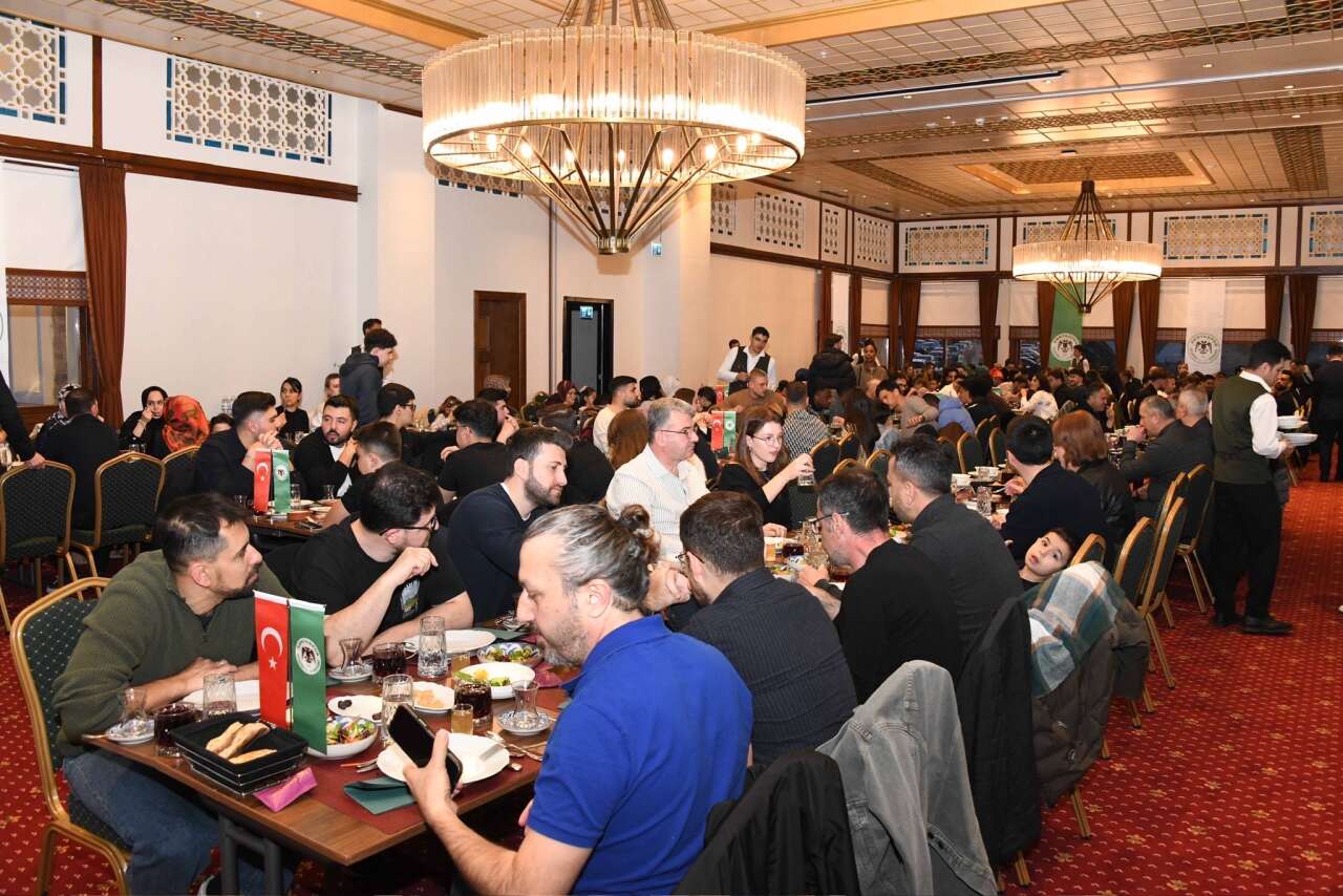 konyaspor-ailesi-iftar-sofrasinda-bir-araya-geldi
