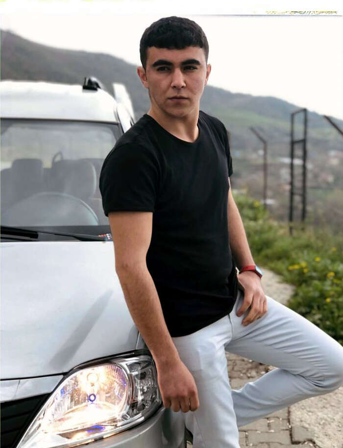 24-yasindaki-genc-lokantada-otururken-olduruldu