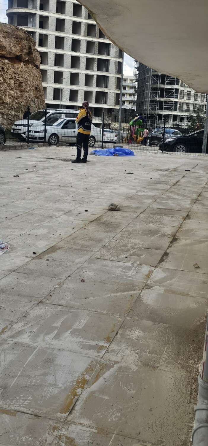 bayram-oncesi-yurek-yakan-olay-22-yasindaki-kubra-hayatini-kaybetti