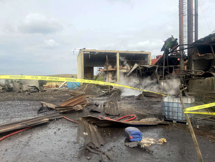 fabrikada-patlama-1-isci-oldu