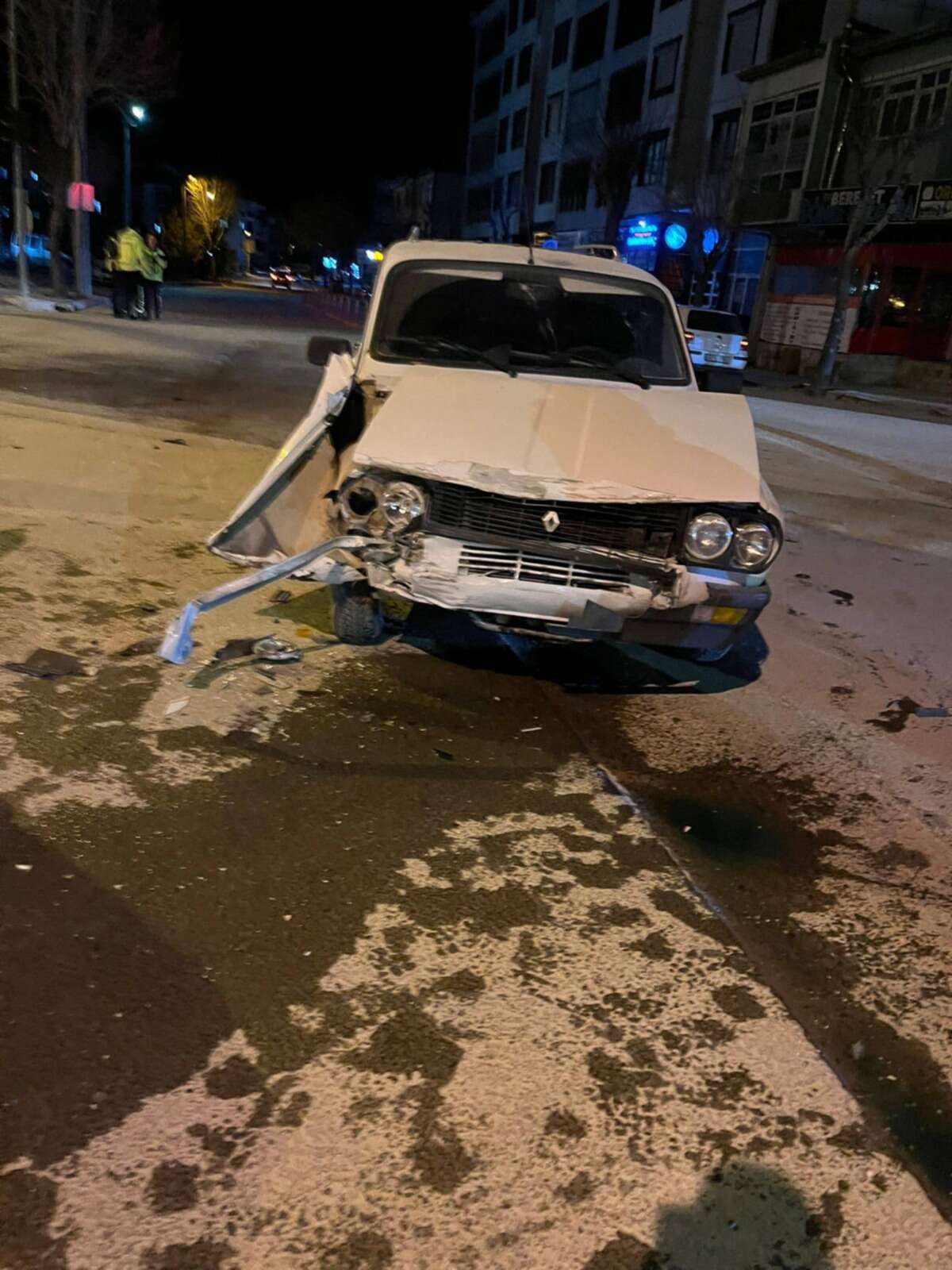 konya-karapinarda-trafik-kazasi-1-yarali-var