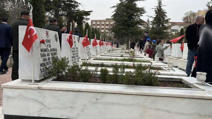 konya-sehitliginde-vefa-toreni