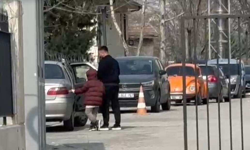 7-yil-boyunca-alikonulan-cocuk-annesine-kavustu-ilk-sozleri-duygulandirdi