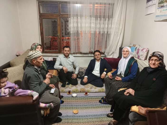 baskan-akif-demirciden-karatay-teskilatina-ramazan-tesekkuru