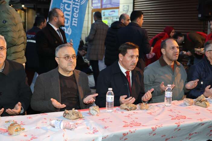 baskan-akif-demirciden-karatay-teskilatina-ramazan-tesekkuru